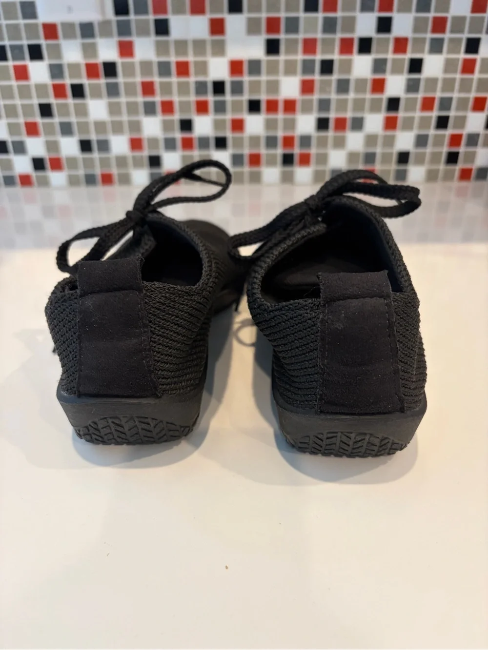 Arcopedico LS Black Knit Lace-Up Casual Sneakers - 41 EU (9.5-10 US) - Like new!